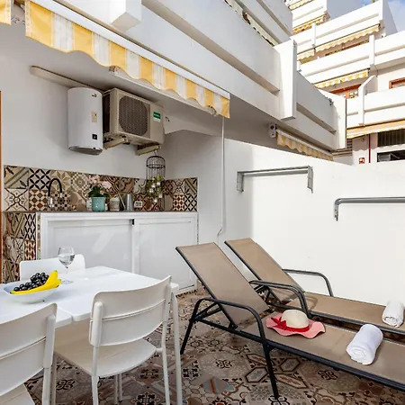 613 Garden City, Heated Pool, Ac And Wifi * アデヘ