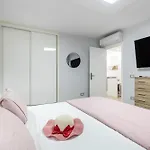 Апартаменти 613 Garden City, Heated Pool, Ac And Wifi